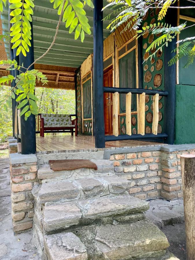 Enshama Game Lodge And Campsite Katunguru Екстер'єр фото